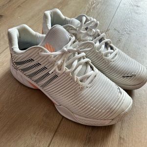 Women’s K Swiss tennis court shoes size EUC